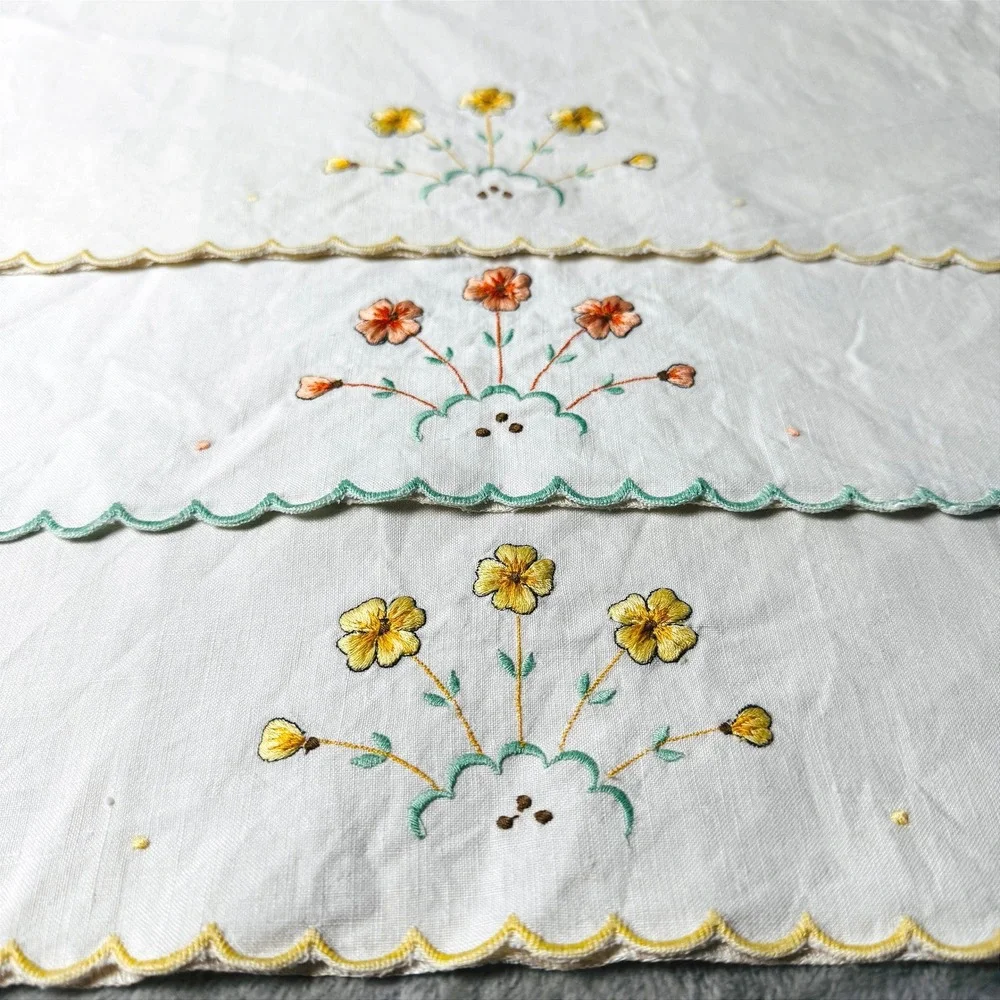 Vintage Embroidered Guest Tea Towels Set 3 Floral Scalloped Cotton Cottage Decor